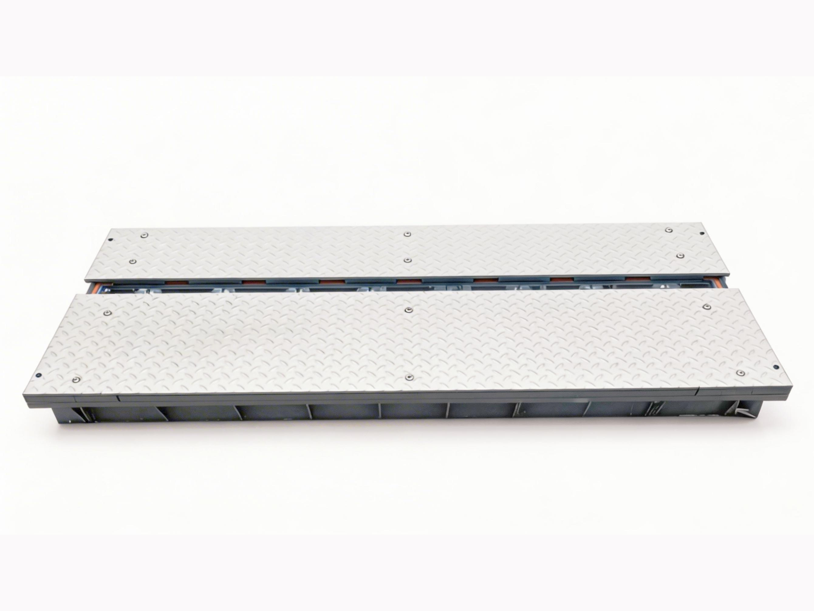 Distortion-Free Under-Vehicle Security Scanning System